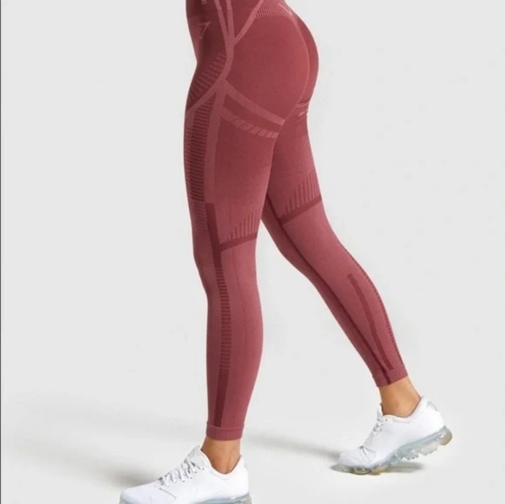 Gymshark Geometric Leggings Size Small Dusty Rose
